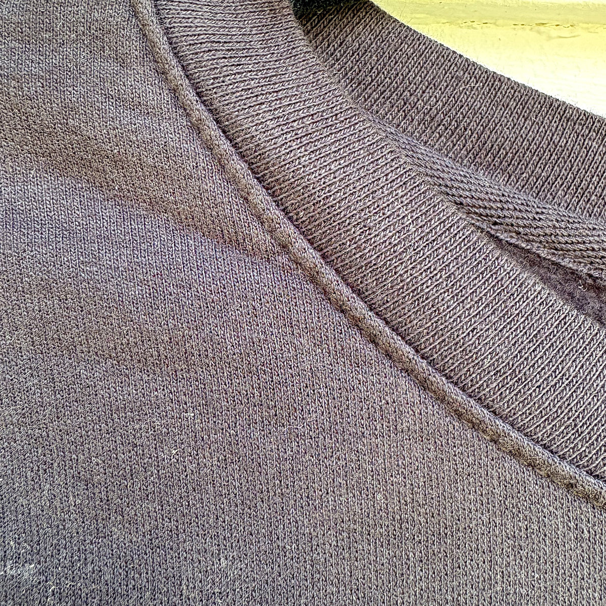 The Aid Station Crew in Pepper - collar seam detail